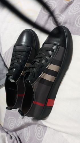 Customer photo review of High Quality Fashion Sneakers