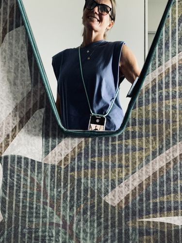 Customer photo review of Coque Silicone Noir + Cordon