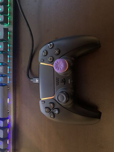 Customer photo review of ベーシックモデル - デュアルセンス PS5 コントローラー