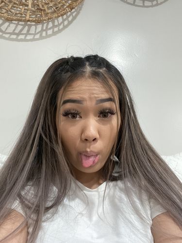 Customer photo review of Shocked Kristin - hazel