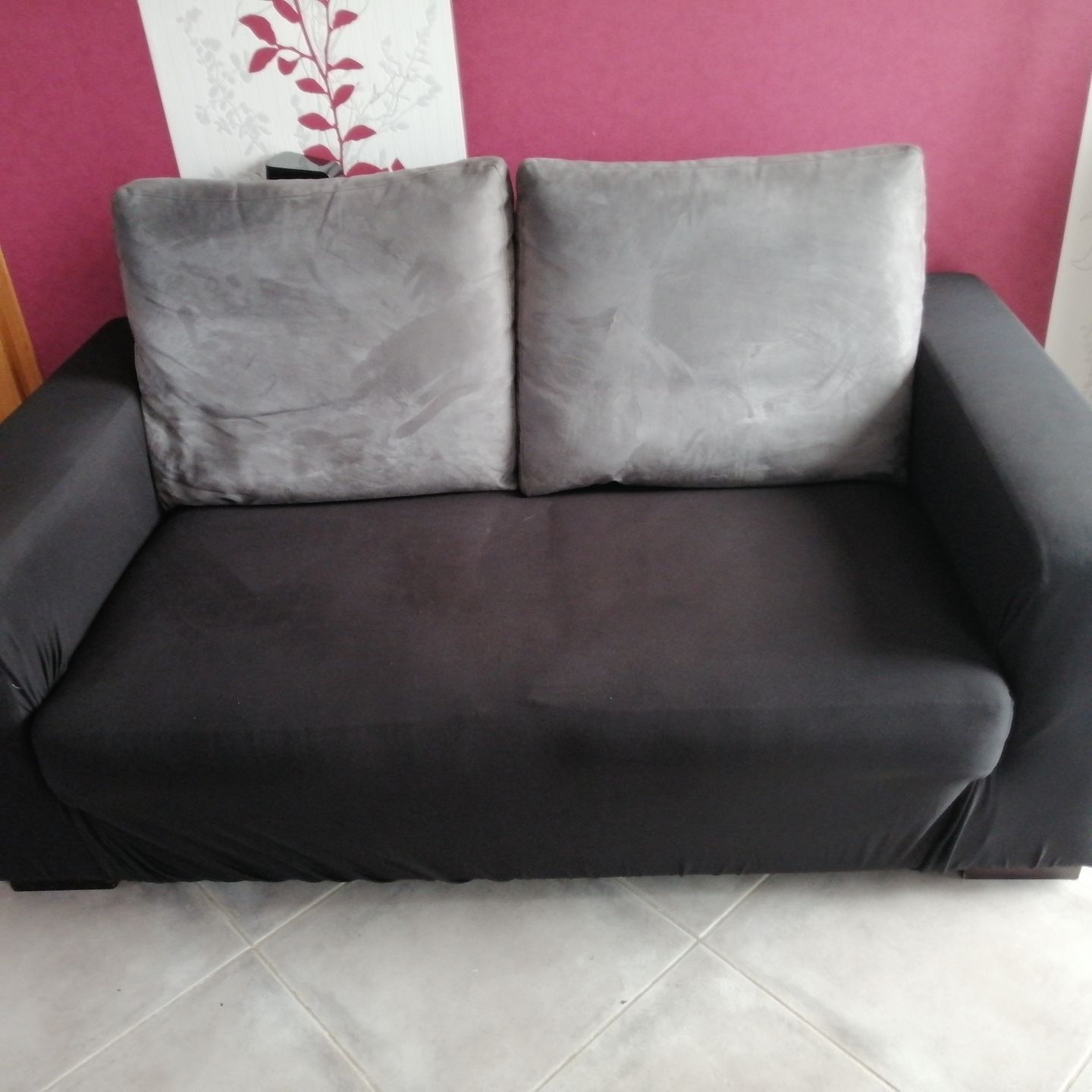 Customer photo review of Noir - Housses Extensibles de Fauteuil et Canapé - La Maison des Housses