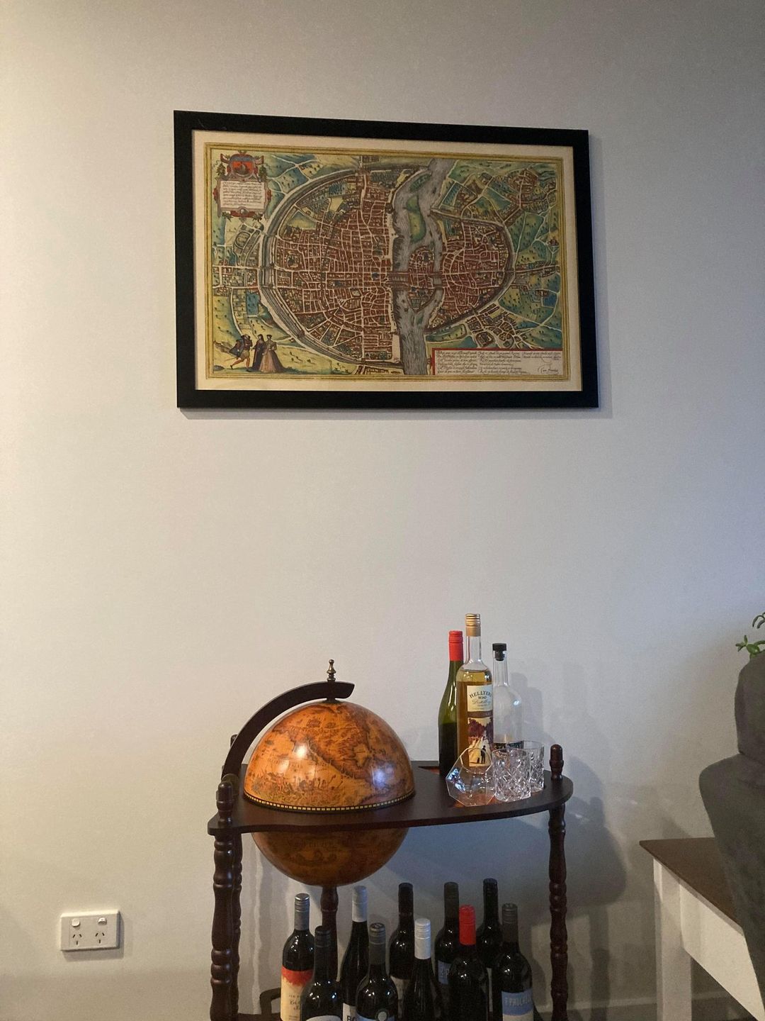Customer photo review of Old Map of Paris, 1572 by Braun - Notre Dame, Sainte Chapelle, Bastille, Seine, Cathedral, City Walls