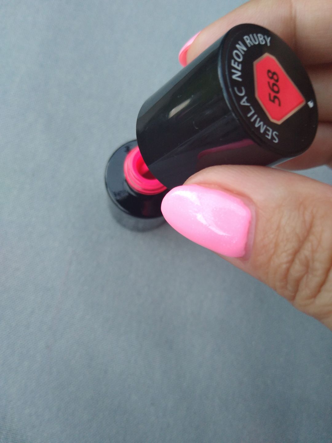 Customer photo review of Semilac 568 Neon Ruby UV Gel 7ml