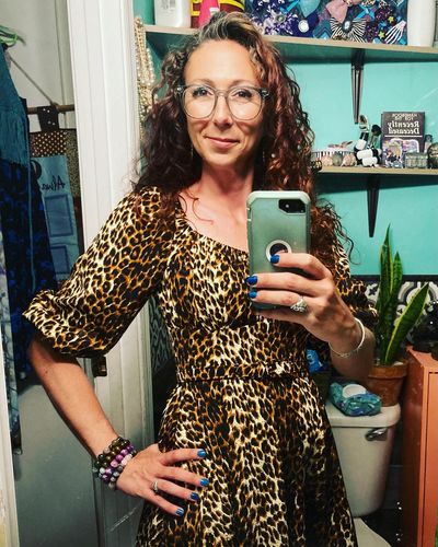 Customer photo review of Vacation Dress in Vintage Leopard Print  - Vixen by Micheline Pitt