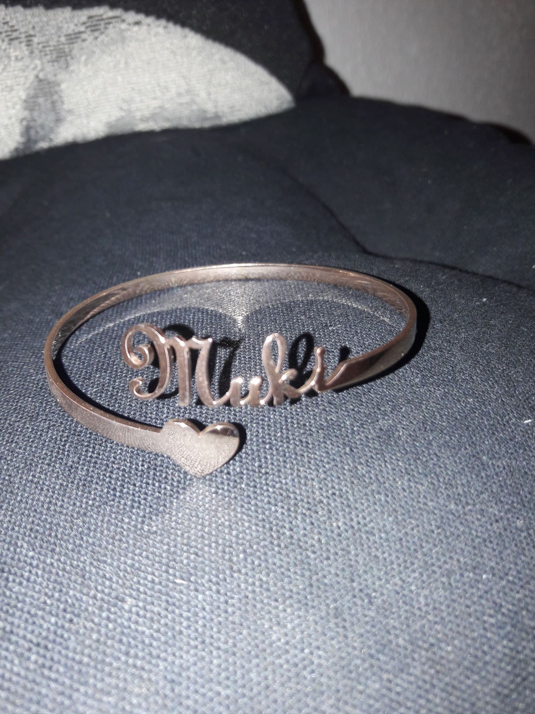 Customer photo review of LOANYA Armreif personalisiertem Namen