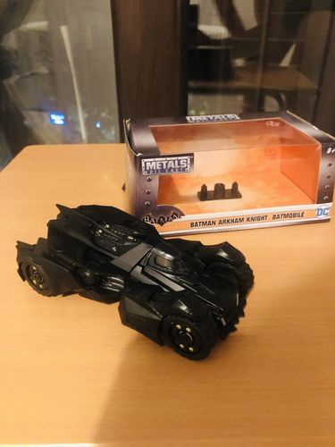 Customer photo review of Batimóvil Arkham Knight