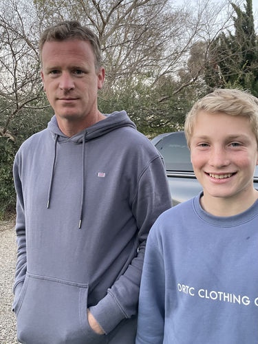 Customer photo review of Basic Hoodie Ash Grey