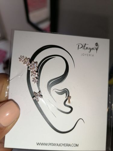 Customer photo review of Set de Flores y Zirconias