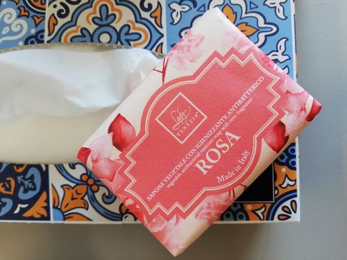 Customer photo review of Sapone Vegetale Igienizzante 100 g - 6 Fragranze