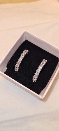 Customer photo review of Icey Ohrringe