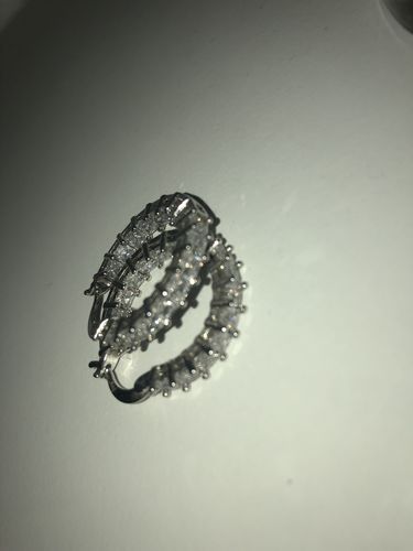 Customer photo review of Icey Ohrringe