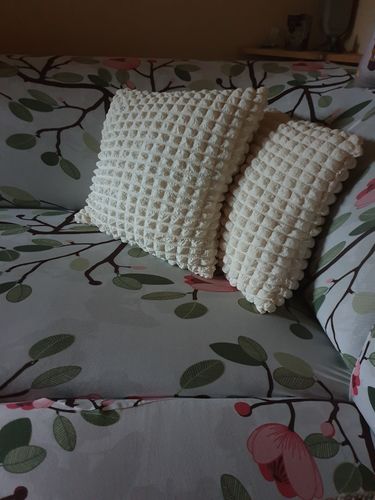 Customer photo review of Creme-Weiß - Kissenüberzüge 45 X 45 cm X 2 Artikel ( Jupe ) - Das Haus der Überzüge