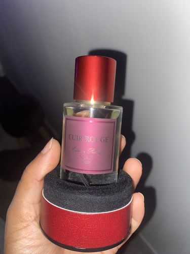 Customer photo review of Cuir Rouge