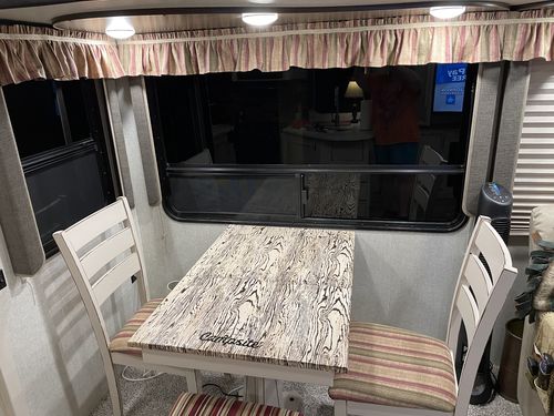 Customer photo review of Woodgrain - Mesh Stencil 12x18