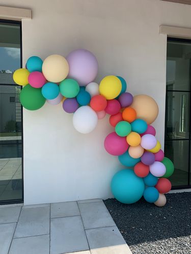 Customer photo review of It's My Birthday Balloon Garland Kit
