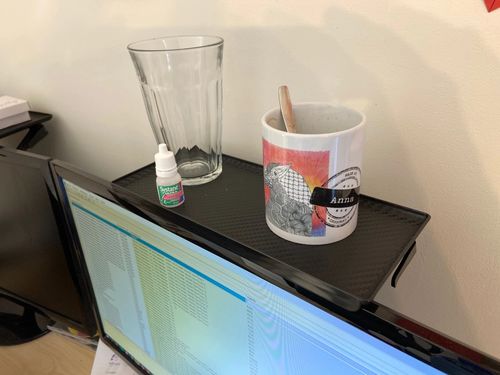 Customer photo review of ®SCREENSHELF - Repisa Ajustable ⭐⭐⭐⭐⭐