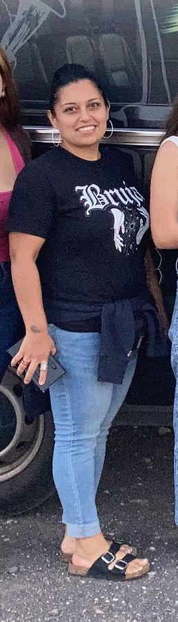 Customer photo review of Bruja Vintage Chingona T-Shirt