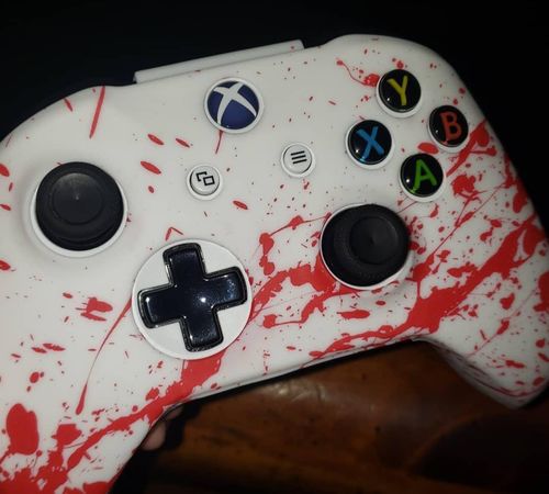 Customer photo review of There Will Be Blood - XBOX One Controller Skin