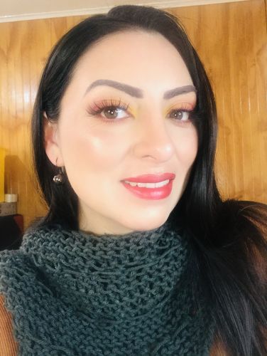 Customer photo review of Petrizzio Ultra  Matte Liquid Foundation
