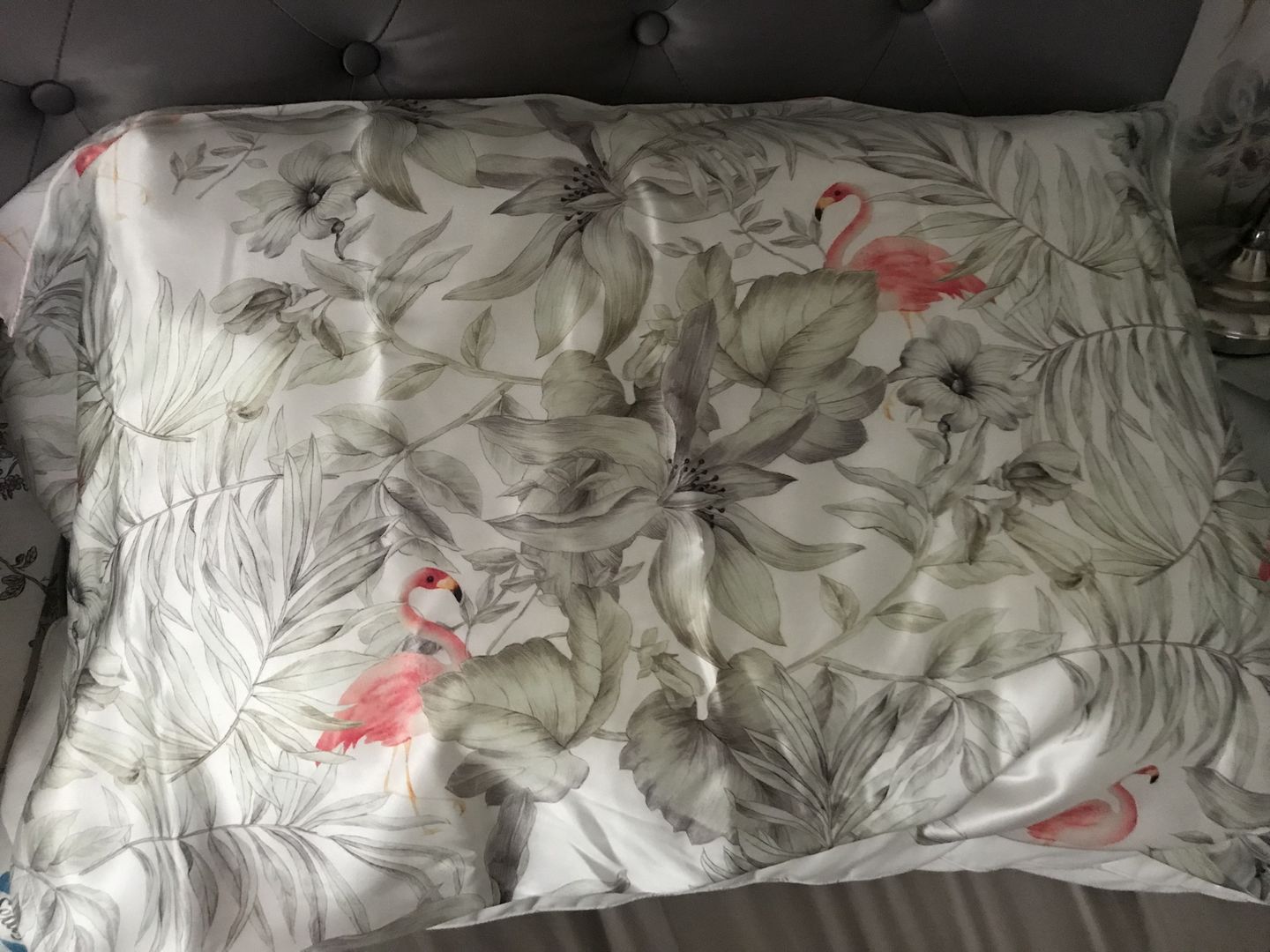 Customer photo review of Flamingos Pure Silk Pillowcase