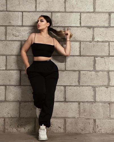 Customer photo review of Double Waistband Sweatpant-Black