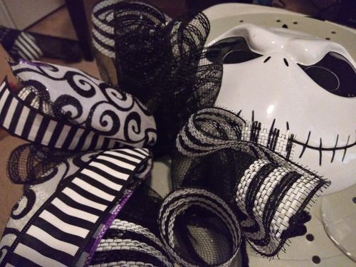 Customer photo review of White/Black Ultra Glit Swrls, 2.5"X10Y 51101-40-01