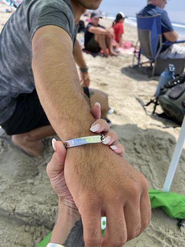 Customer photo review of 7mm Figaro Link Engravable ID Bracelet