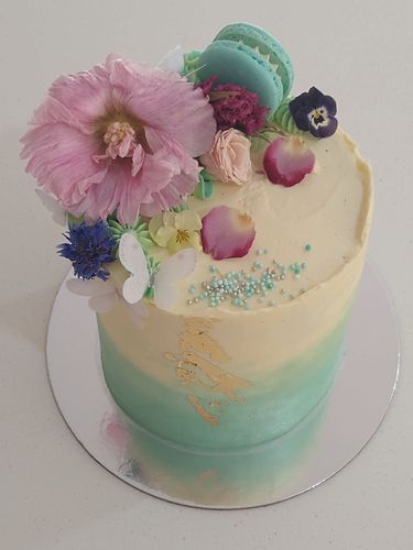 Customer photo review of BAKER'S Bloomish Box