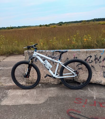 Customer photo review of Minnesota 3.0 Blem Bike 27.5"
