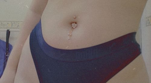 Customer photo review of Genie Charm Trio Belly Dangle