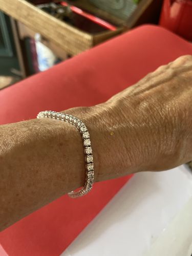 Customer photo review of CLASSIC TENNIS BRACELET