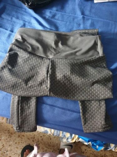 Customer photo review of GYMKARTEL® NEW ANTI-CELLULITE AND PUSH UP LEGGINGS - BLACK