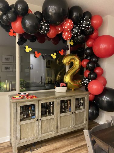 Customer photo review of Red & Black Polka Dot DIY Balloon Garland Kit