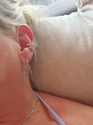 Customer photo review of Hailey Earcuff