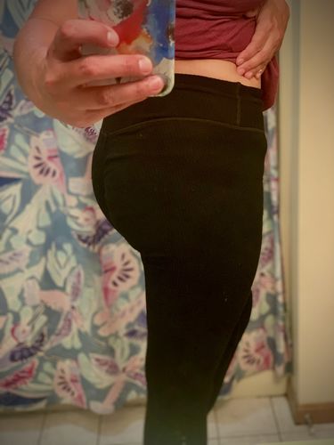 Customer photo review of DAYDREAMER LEGGING - Black Rib