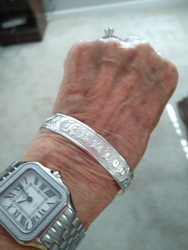Customer photo review of Sterling Silver Hawaiian Heirloom Bangle Raise Letter Kuuipo Straight Edge