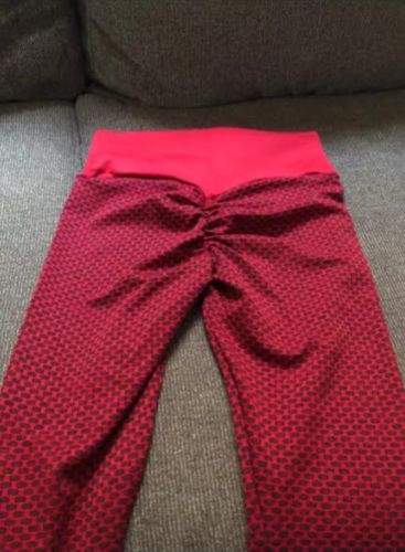 Customer photo review of GYMKARTEL® NEW ANTI-CELLULITE AND PUSH UP LEGGINGS - RED