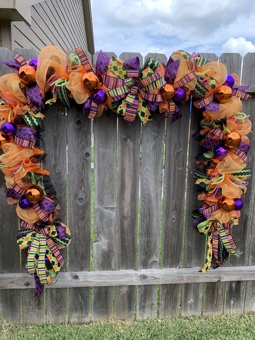 Customer photo review of 9 Ft Pvc Halloween Garland 81191-OR