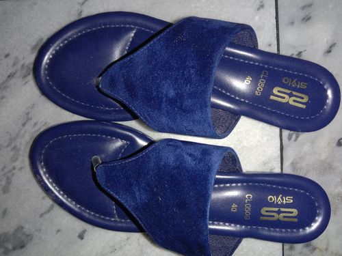 Customer photo review of Blue Color Casual Chappals CL0509