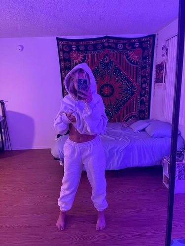 Customer photo review of oatmeal daydreamer sweatpants