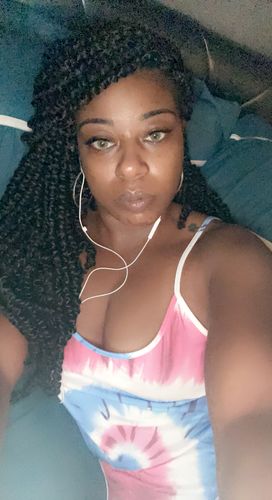 Customer photo review of Amber Prescription Contact Lenses