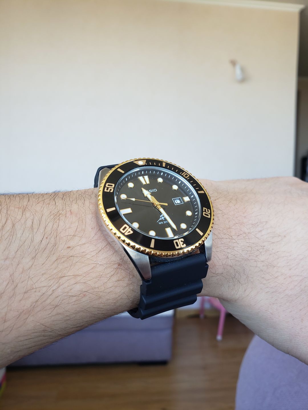 Customer photo review of Reloj Casio Submariner Marlin Duro MDV106G-1AVCF Negro Dorado Buceo [EXCLUSIVO]