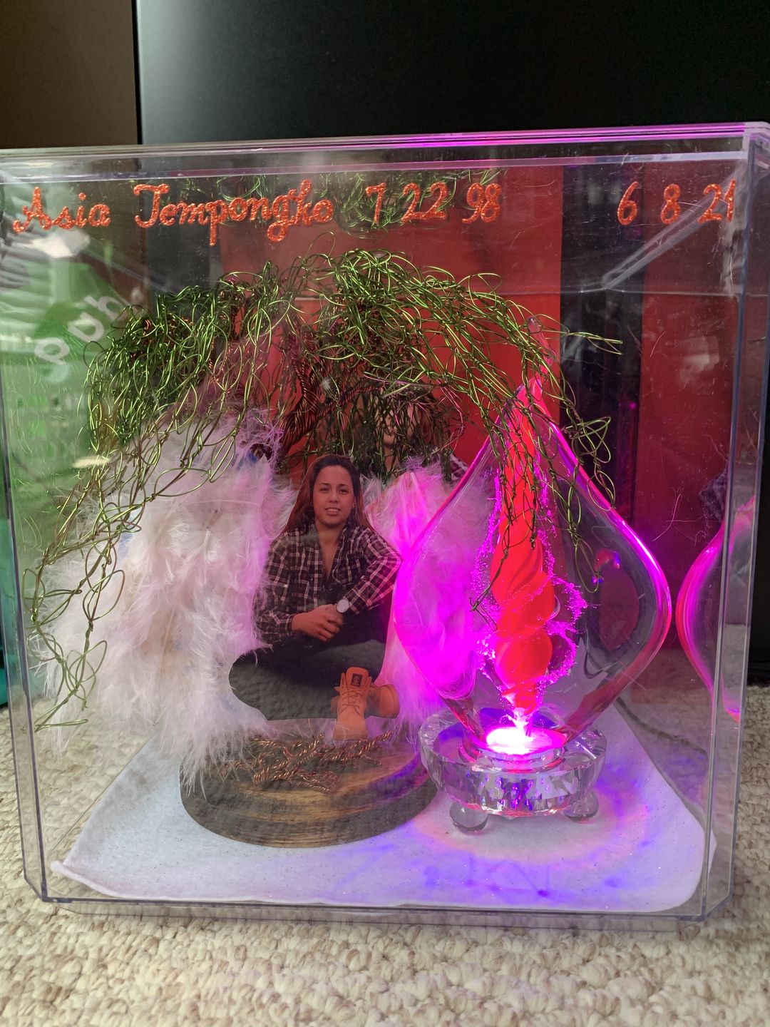 Customer photo review of Multi-Color Lucite Light Stand