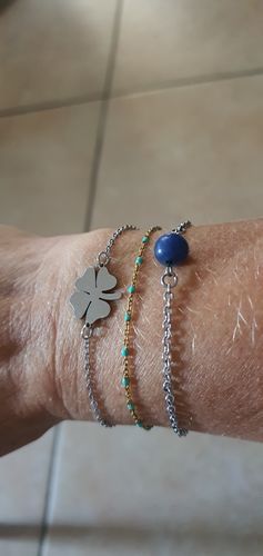 Customer photo review of Bracelet trèfle à quatre feuilles en acier chirurgical