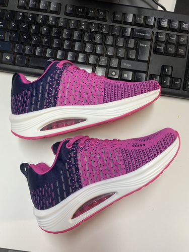 Customer photo review of Outdoor walking shoes for women