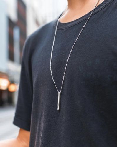 Customer photo review of Minimal Bar Necklace - Silver