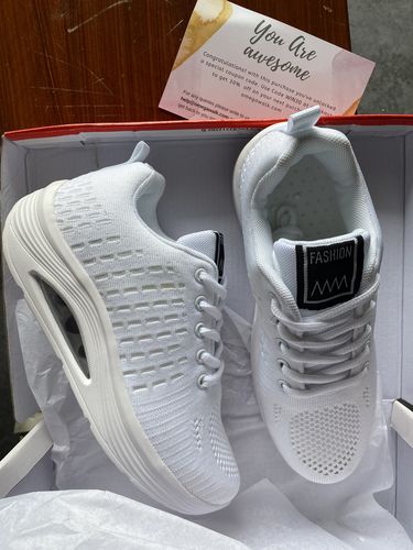 Customer photo review of Outdoor walking shoes for women
