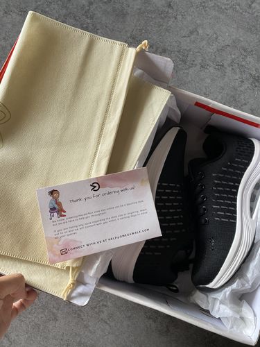 Customer photo review of Outdoor walking shoes for women
