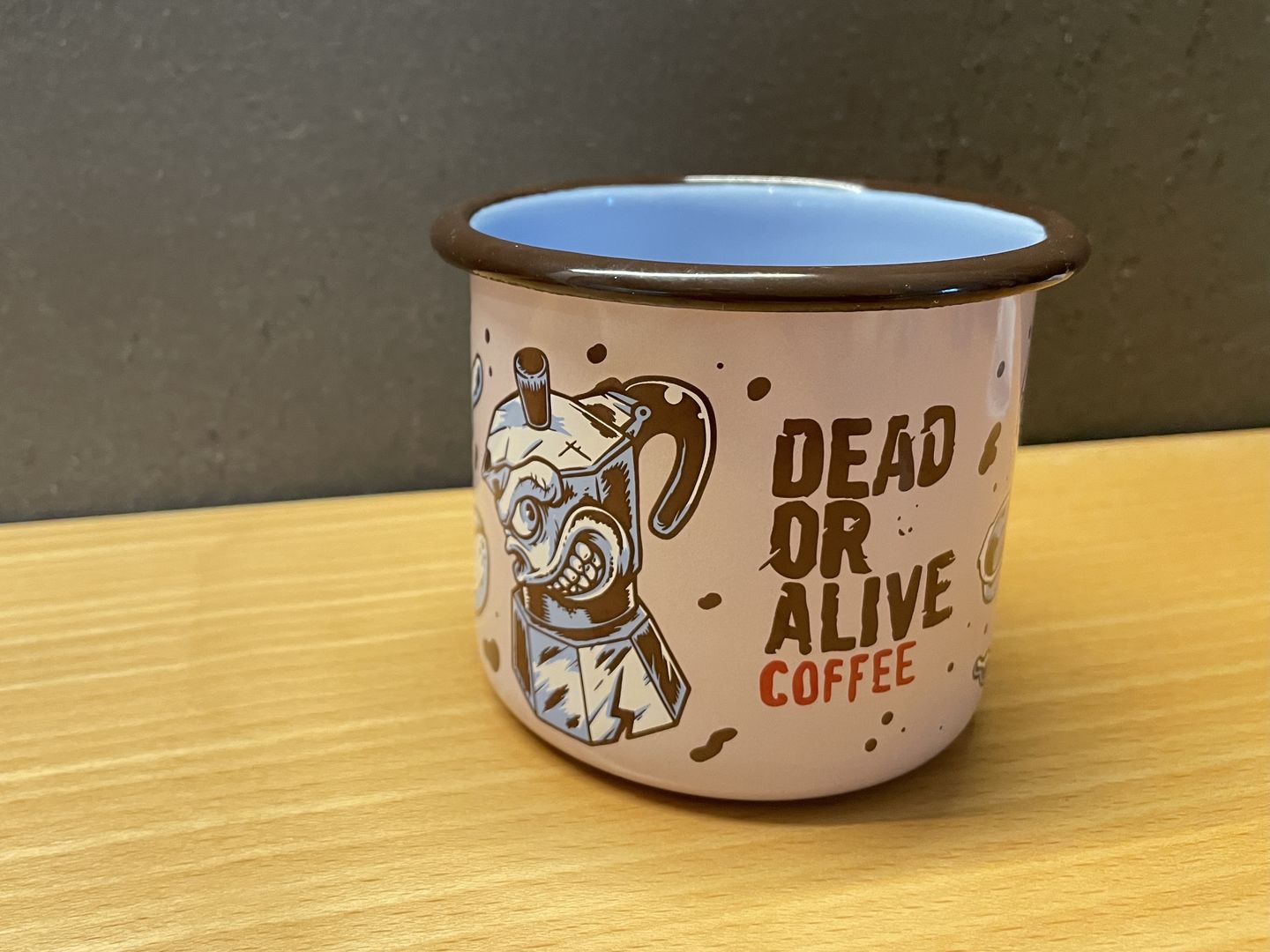 Customer photo review of DEAD OR ALIVE Coffee MUG Pink Edition 350ml - Marcos Cabrera