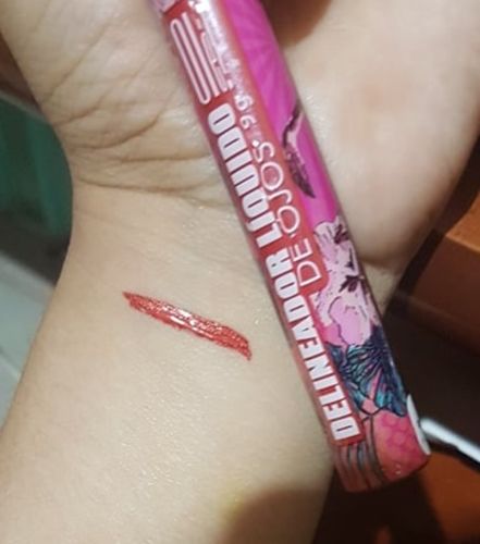 Customer photo review of Delineador de Ojos Olé! Flamingo, Gafas